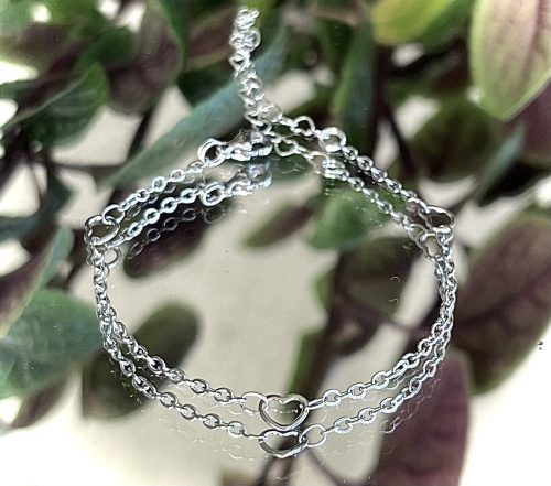 Stal nierdzewna – łańcuszek ze srebrnymi serduszkami