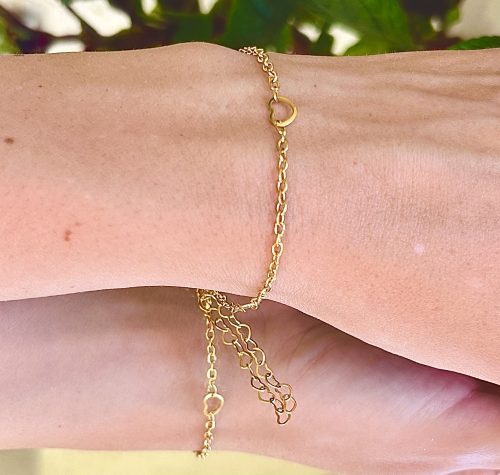 Stal nierdzewna – łańcuszek ze złotymi serduszkami