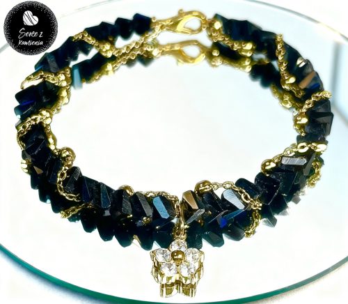 Szkło czarne z łańcuszkiem – zawieszka kwiatek cyrkonia