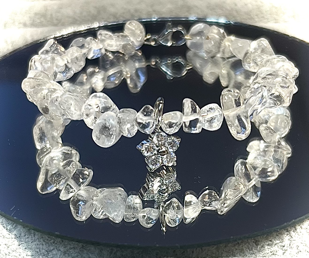 Kryształ Górski - zawieszka kwiatek cyrkonia